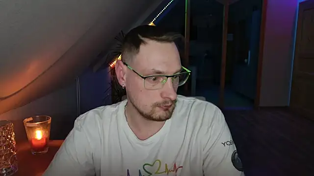 Snapshot of Relsxboy chatting on 5, 2, 2025 Relsxboy online show from 5, 2, 2025