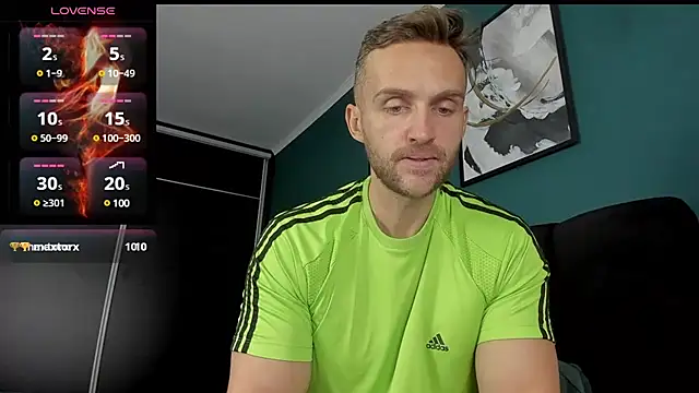 Snapshot of ShawnFucker2 chatting on 24, 1, 2025 ShawnFucker2 online show from 24, 1, 2025