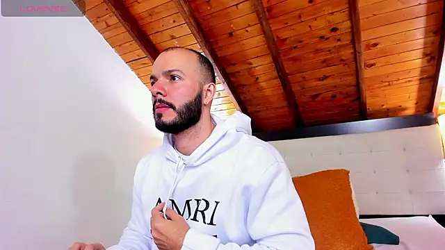 Tom Bailey online show from 10, 10, 2025