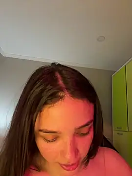 Snapshot of MisFrekcles_ chatting on 1, 2, 2025 MisFrekcles  online show from 1, 2, 2025