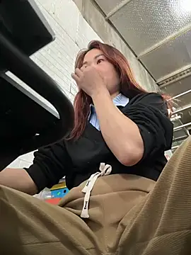 Snapshot of Emily_9xx chatting on 23, 12, 2024 Emily 9xx online show from 23, 12, 2024