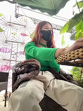 Snapshot of Emily_9xx chatting on 7, 3, 2025 Emily 9xx online show from 7, 3, 2025