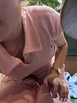 Snapshot of Emily_9xx chatting on 20, 3, 2025 Emily 9xx online show from 20, 3, 2025