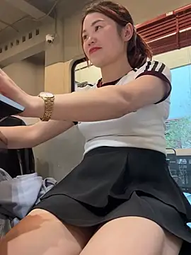 Snapshot of Emily_9xx chatting on 22, 3, 2025 Emily 9xx online show from 22, 3, 2025