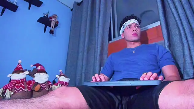 Snapshot of Stefann_salvatoree chatting on 19, 12, 2024 Stefann salvatoree online show from 19, 12, 2024