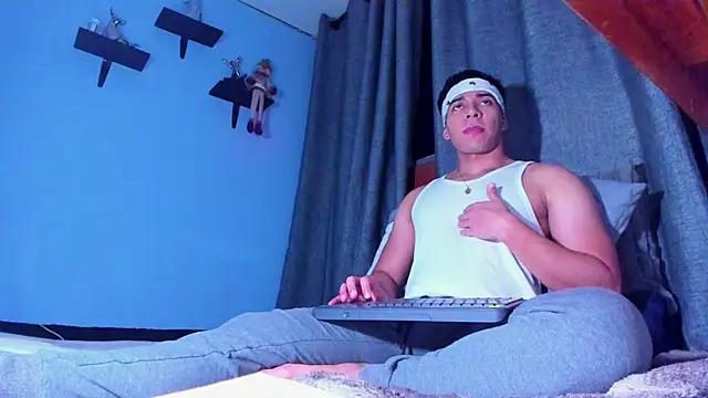Snapshot of Stefann_salvatoree chatting on 17, 1, 2025 Stefann salvatoree online show from 17, 1, 2025