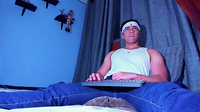 Snapshot of Stefann_salvatoree chatting on 17, 1, 2025 Stefann salvatoree online show from 17, 1, 2025