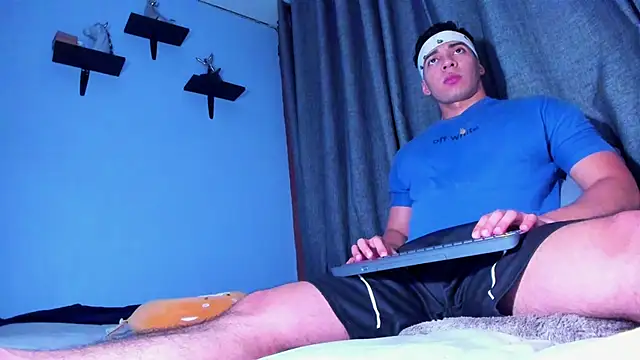 Snapshot of Stefann_salvatoree chatting on 8, 2, 2025 Stefann salvatoree online show from 8, 2, 2025