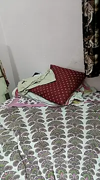 cuteyqueen online show from 10, 3, 2025