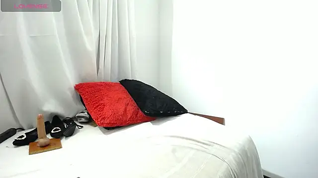 shayla 10 online show from 25, 7, 2026