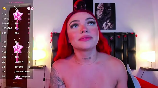 NicoleRouss online show from 30, 1, 2025