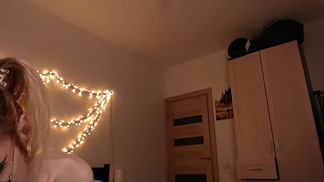 amber quell here online show from 9, 2, 2025