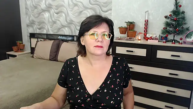 Snapshot of VitaCharm chatting on 21, 12, 2024 VitaCharm online show from 21, 12, 2024