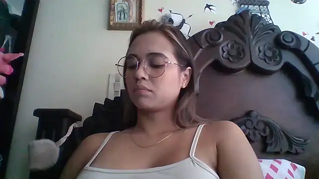 trianabell online show from 27, 10, 2025