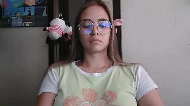 trianabell online show from 25, 6, 2026