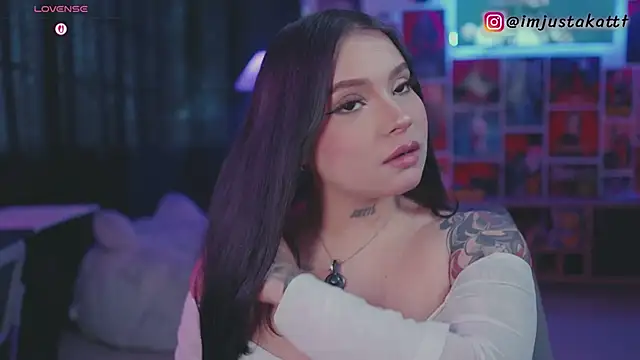 sensualkattt online show from 23, 4, 2026