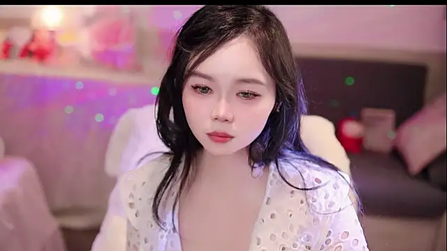 lilies-sweet online show from 4, 12, 2025