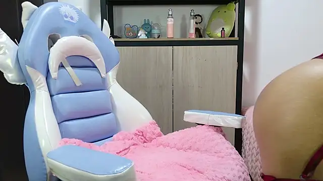 Snapshot of nya_ah chatting on 14, 2, 2025 nya ah online show from 14, 2, 2025