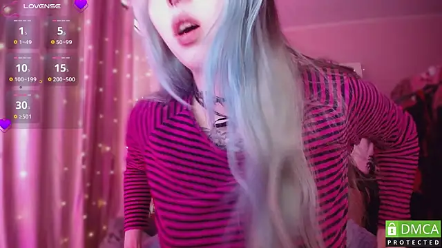 JustMeowGirl online show from 10, 5, 2026