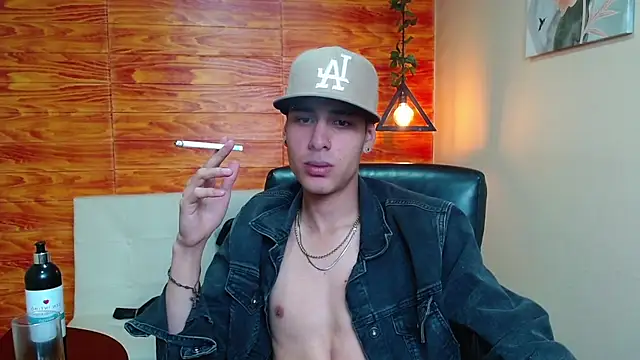 Bastiaan 28 online show from 4, 1, 2025