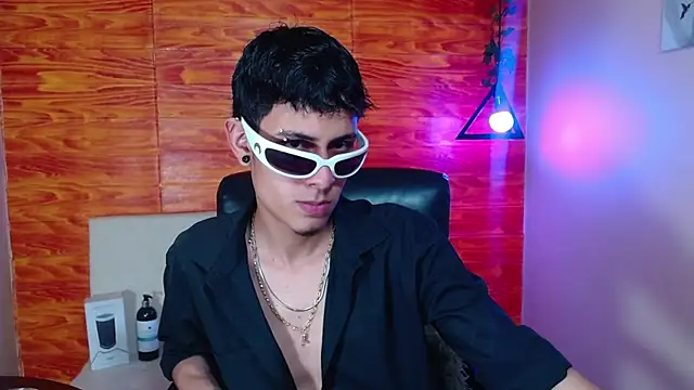 Bastiaan 28 online show from 20, 3, 2025