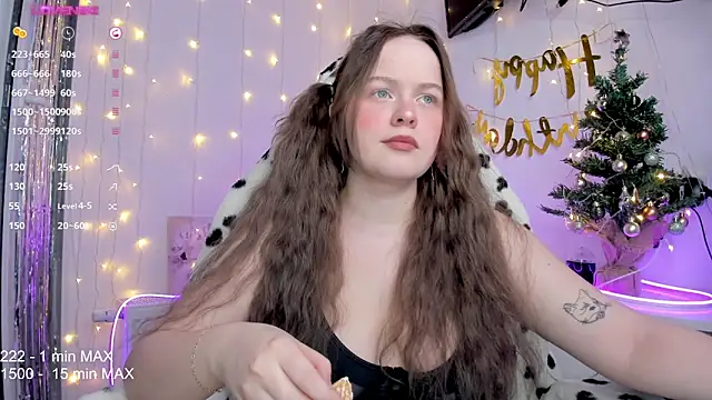 Snapshot of HANNA_MONTANAS chatting on 23, 12, 2024 HANNA MONTANAS online show from 23, 12, 2024