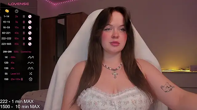 Snapshot of HANNA_MONTANAS chatting on 29, 11, 2025 HANNA MONTANAS online show from 29, 11, 2025