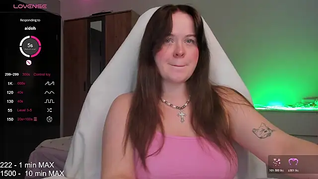 Snapshot of HANNA_MONTANAS chatting on 30, 11, 2025 HANNA MONTANAS online show from 30, 11, 2025