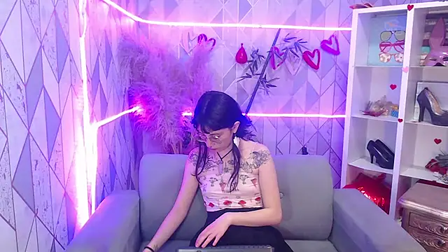 charlottemoonxz online show from 3, 10, 2025