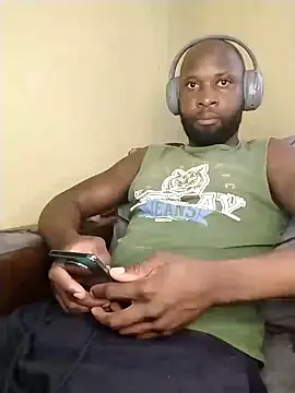 Snapshot of Stallion100 chatting on 21, 12, 2024 Stallion100 online show from 21, 12, 2024