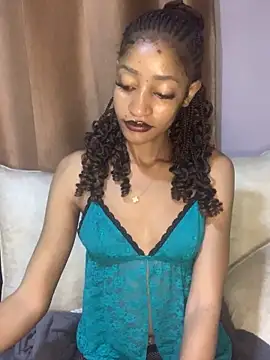 Snapshot of GoddessVee chatting on 5, 12, 2024 GoddessVee online show from 5, 12, 2024