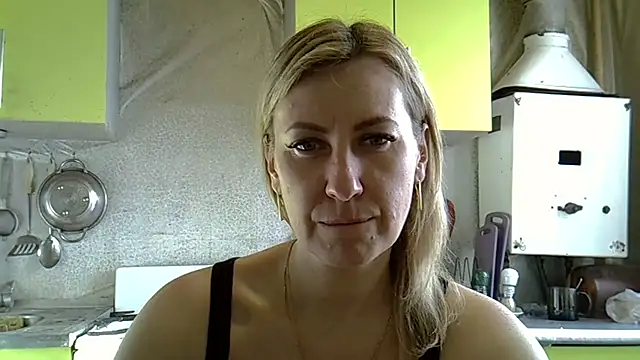 Snapshot of AshleyXHoney chatting on 18, 3, 2025 AshleyXHoney online show from 18, 3, 2025