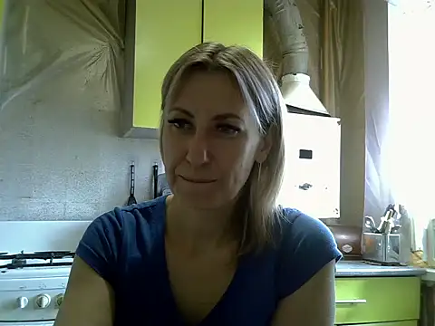 Snapshot of AshleyXHoney chatting on 2, 10, 2025 AshleyXHoney online show from 2, 10, 2025