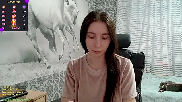 Snapshot of Wowpornoo chatting on 18, 2, 2025 Wowpornoo online show from 18, 2, 2025