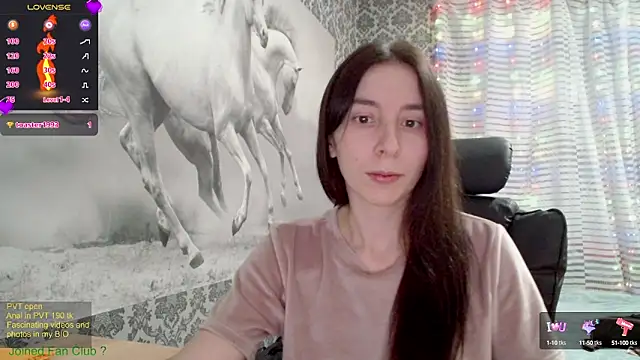 Snapshot of Wowpornoo chatting on 19, 2, 2025 Wowpornoo online show from 19, 2, 2025