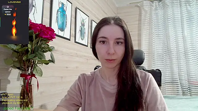 Snapshot of Wowpornoo chatting on 10, 3, 2025 Wowpornoo online show from 10, 3, 2025