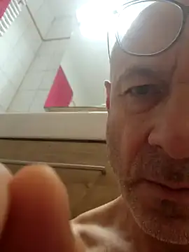 Snapshot of andikali9999 chatting on 11, 12, 2024 andikali9999 online show from 11, 12, 2024