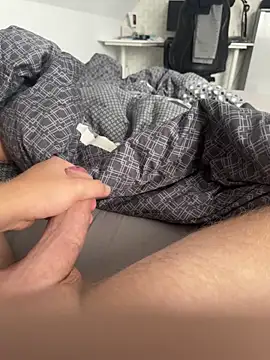 Snapshot of Jungschwanz__18 chatting on 9, 9, 2025 Jungschwanz 18 online show from 9, 9, 2025