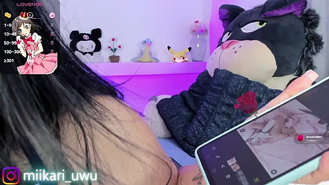 Ahri Elderwood online show from 28, 2, 2025