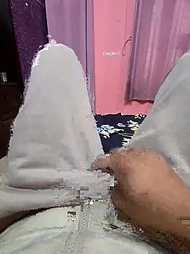 Snapshot of Loveboycurvy chatting on 2, 2, 2026 Loveboycurvy online show from 2, 2, 2026