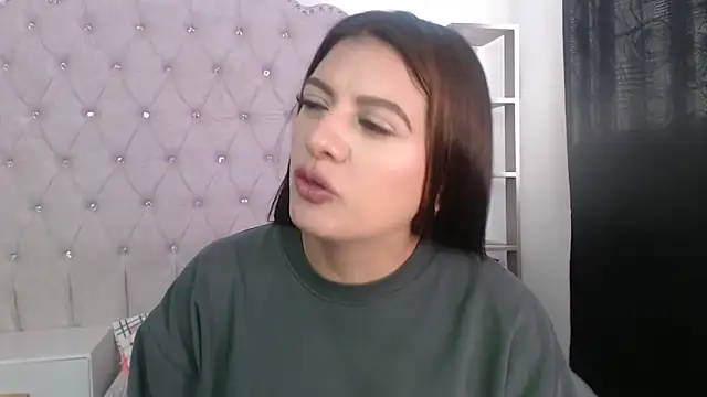Abril Squirt online show from 4, 5, 2026