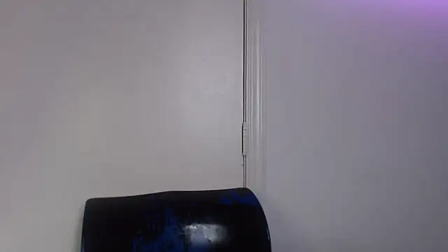 Abril Squirt online show from 28, 7, 2026