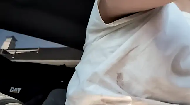 jwiththethickone413 online show from 4, 3, 2025