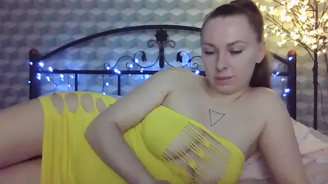  Leslyy Solo 1 online show from 28, 1, 2025