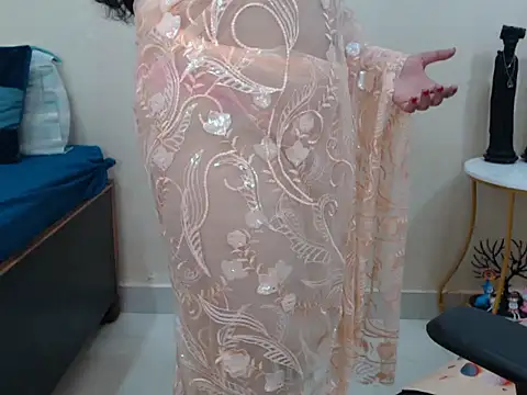 Snapshot of Inviting_Aanya chatting on 24, 1, 2025 Inviting Aanya online show from 24, 1, 2025