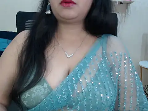 Snapshot of Inviting_Aanya chatting on 13, 2, 2025 Inviting Aanya online show from 13, 2, 2025