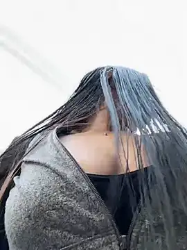 VAL PRINCESS online show from 2, 2, 2025