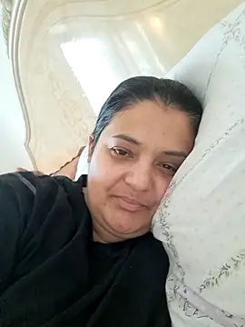 sarahhh1987 online show from 10, 2, 2026