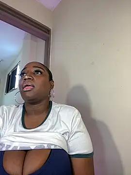 Perlasexyu1 online show from 10, 4, 2026