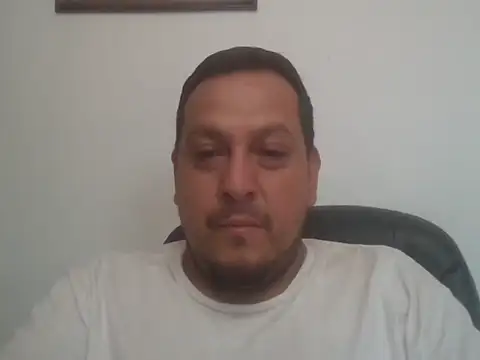 Snapshot of OmarMagSon chatting on 3, 7, 2026 OmarMagSon online show from 3, 7, 2026